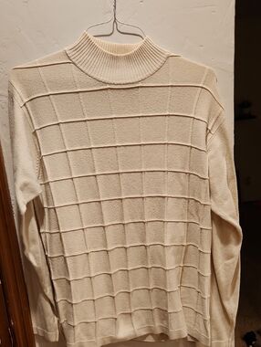 Claiborne Cream Turtleneck Sweater with Grid Knit